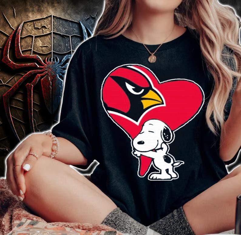 Snoopy Hugs The Arizona Cardinals Heart Shirt t-shirt woman shirt
