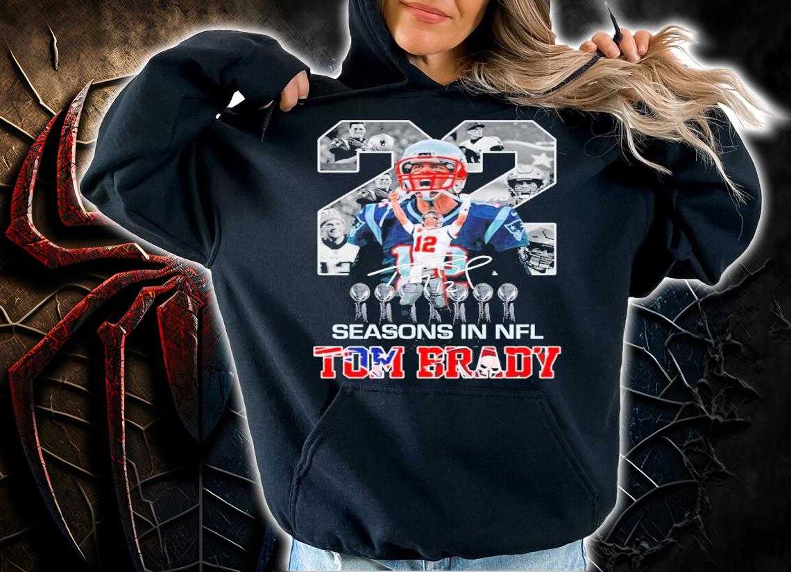 22 Season In NFL Tom Brady Signature Shirt t-shirt