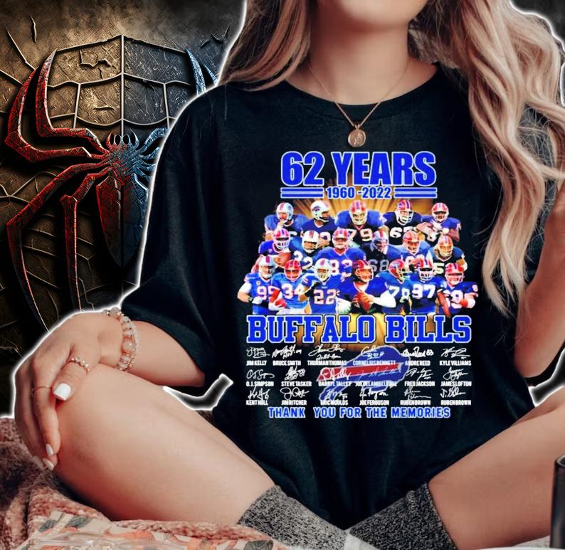 62 years 1960-2022 Buffalo Bills signatures shirt t-shirt woman shirt