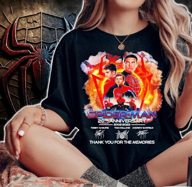 Spider-Man 20th Anniversary 2002-2022 Andrew Garfield Tom Holland And Tobey Maguire Signatures Thank You For The Memories Shirt woman shirt