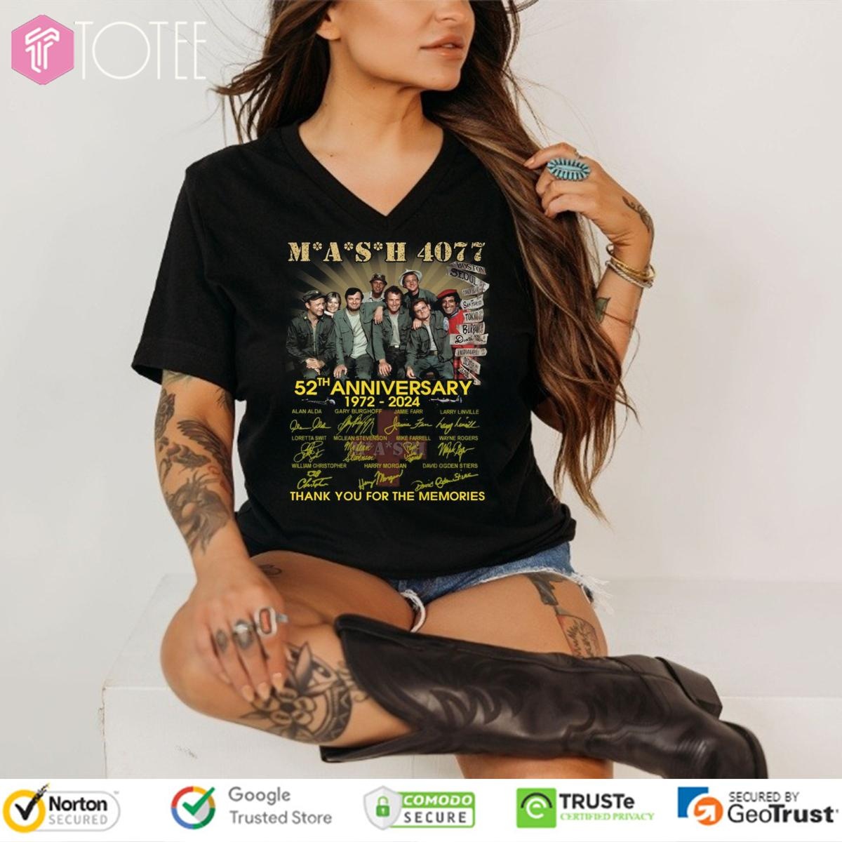 52Th Anniversary 1972-2024 Mash 4077 Signatures V-neck