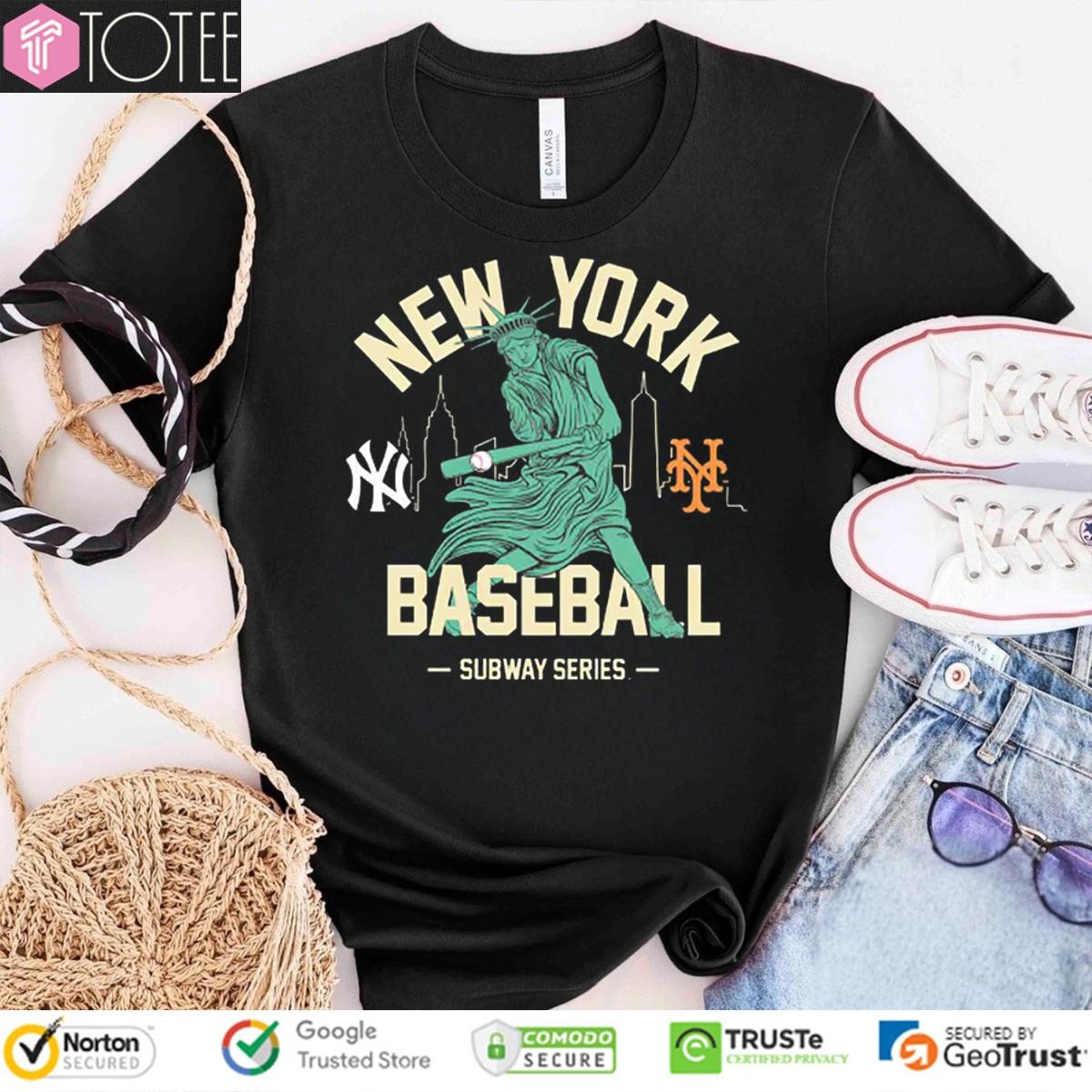 New York Yankees Vs Mets Statue Of Liberty Playing Baseball Subway Series T-shirt